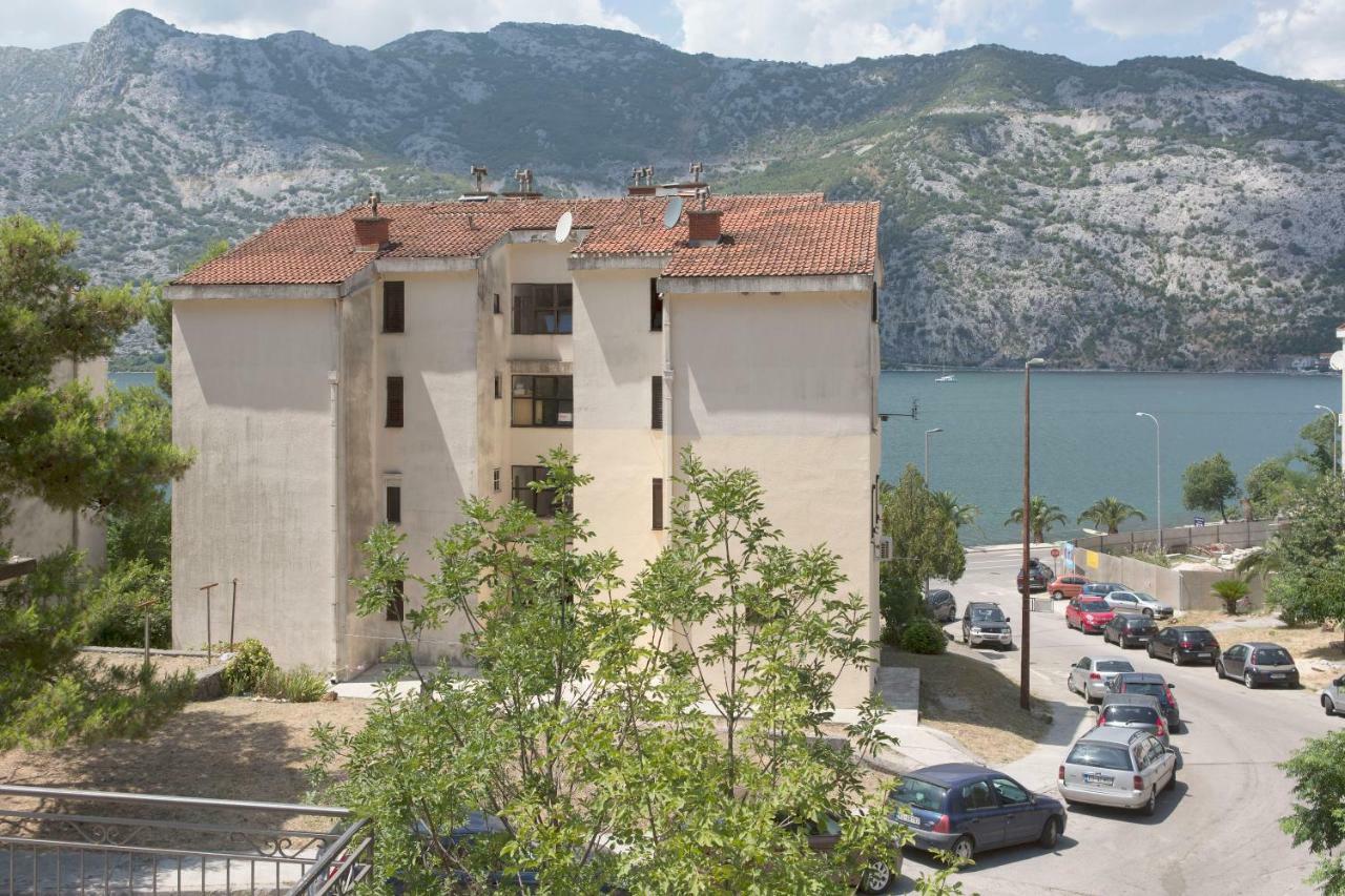 Apartment Medusa Risan Eksteriør bilde